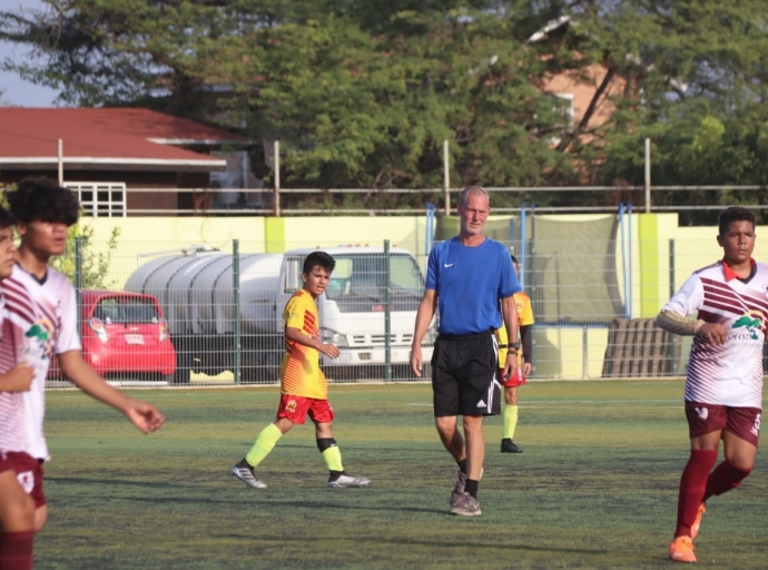 Britannia a gana Juventud Tanki Leendert cu score di 15-0 den futbol U15