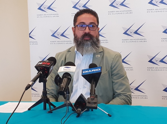 Camara di Comercio y Universidad di Aruba ta bay tene debate electoral riba 3 y 17 di Juni