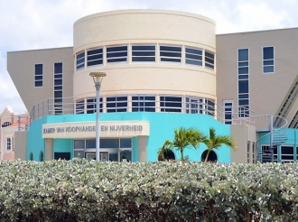 Debate Electoral di Juni tambe lo haya sosten di Universidad di Aruba