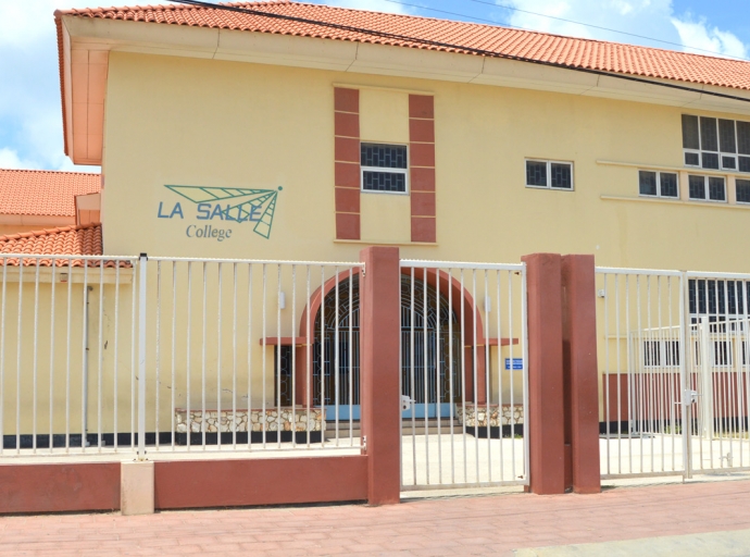 DVG a cera henter La Salle College e siman aki pa cuarentena