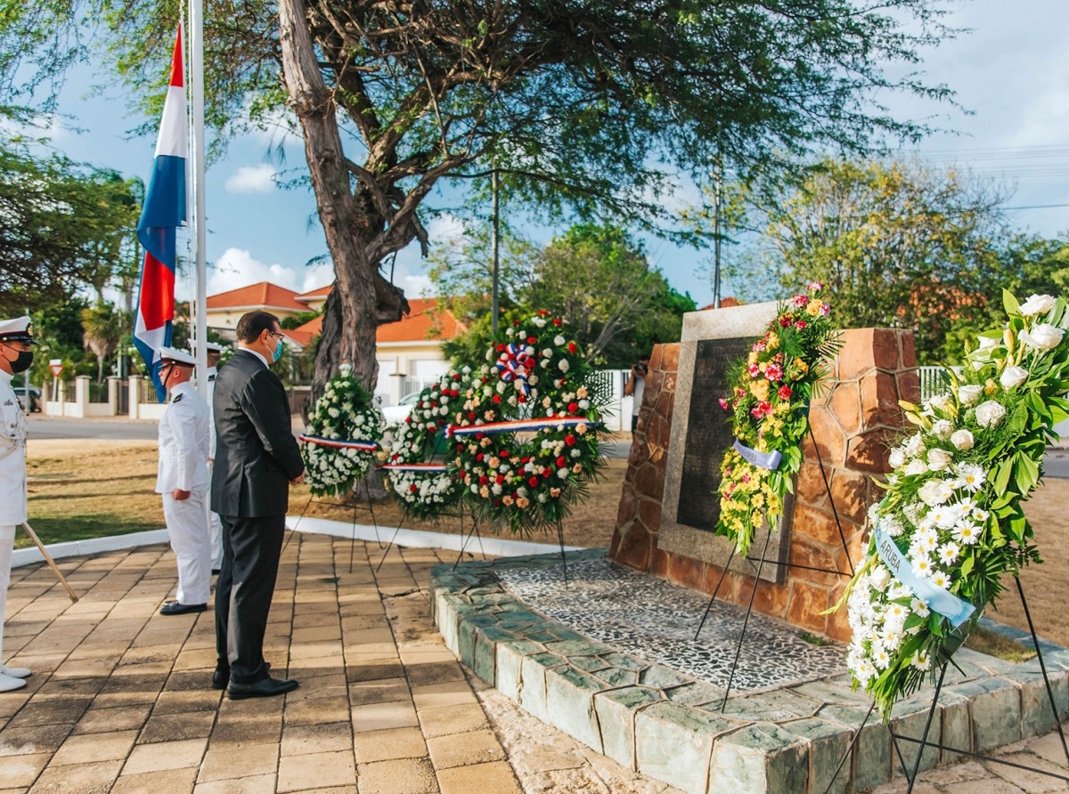 Gobernador presente na momento di Conmemoracion di Victimanan