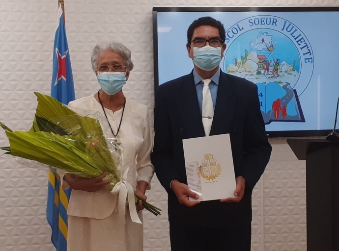 Cambio di nomber di Emma School pa Scol Soeur Juliette a bira oficial