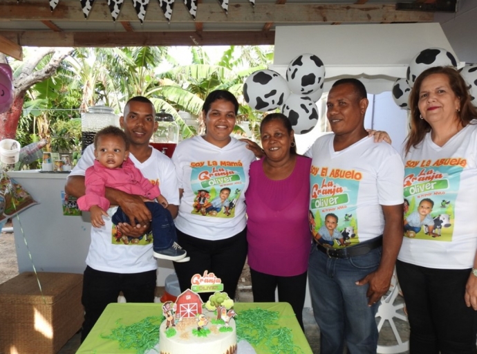 Oliver Ricardo a celebra su prome aña