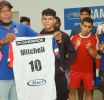 Futbolista Mitchell Laclé rumbo pa sigui studia na Merca