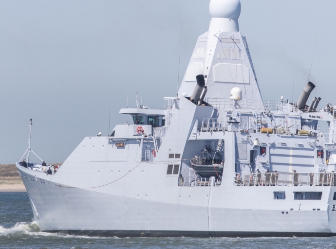 Marina ta reanuda buskeda di droga den Caribe