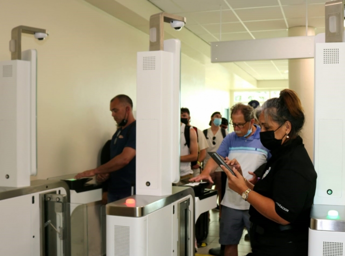 Departamento di Inmigracion ta prepara pa atende e fluho di pasaheronan den e normal nobo