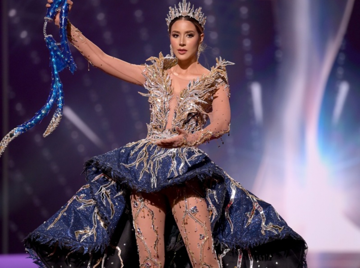 Fotografo ta acusa Miss Venezuela di usa su potret pa Trahe Nacional di Mariangel Villasmil