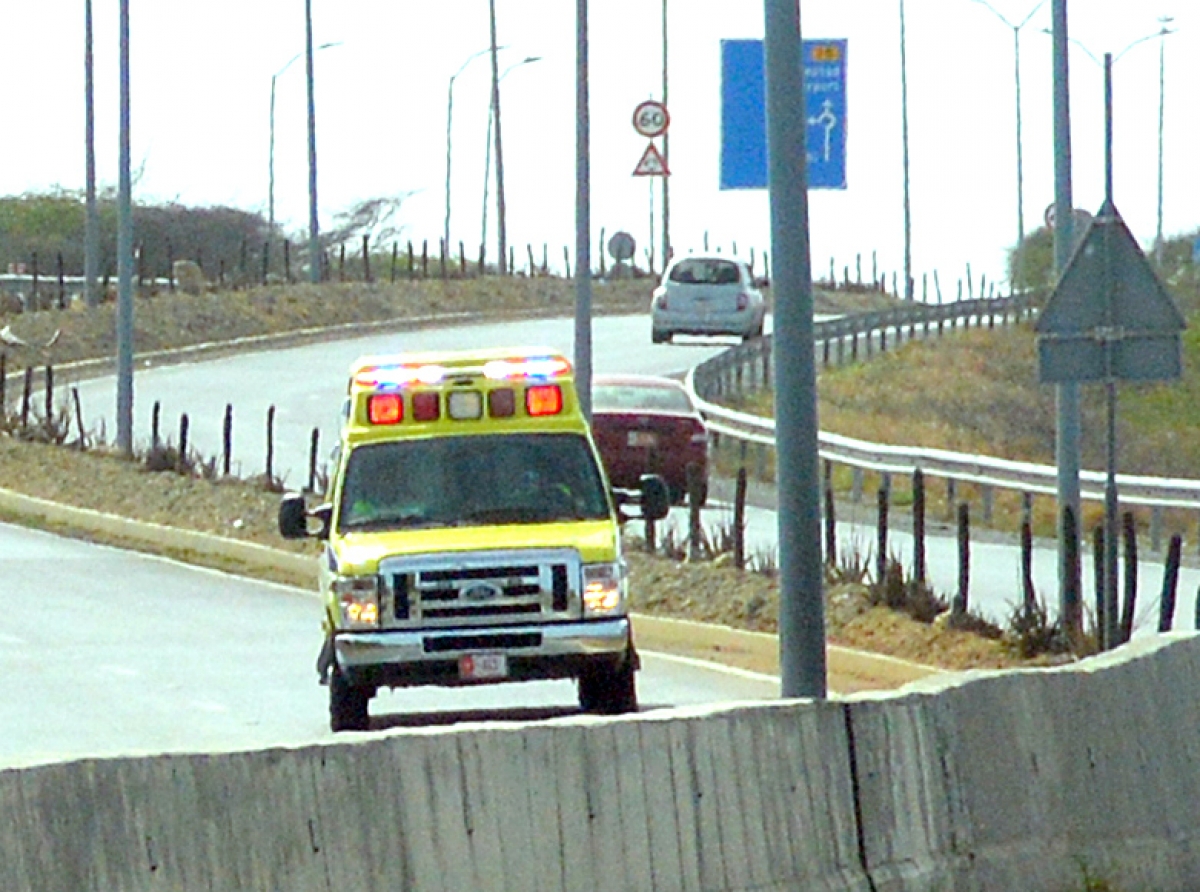 Personal di Ambulans ta riparando cu cantidad di accident ta bolbe subi na Aruba