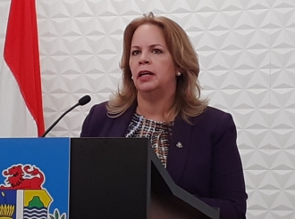 Gobierno y Crisis Team ta anuncia eliminacion di uzo obligatorio di tapaboca