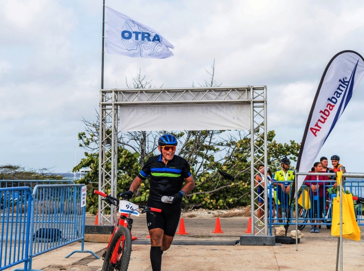 Aruba Bank a forma parti di OTRA Triathlon Event 2021