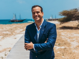 Peticion na Mike Eman pa pidi Benny Sevinger no acepta su nombracion como Parlamentario