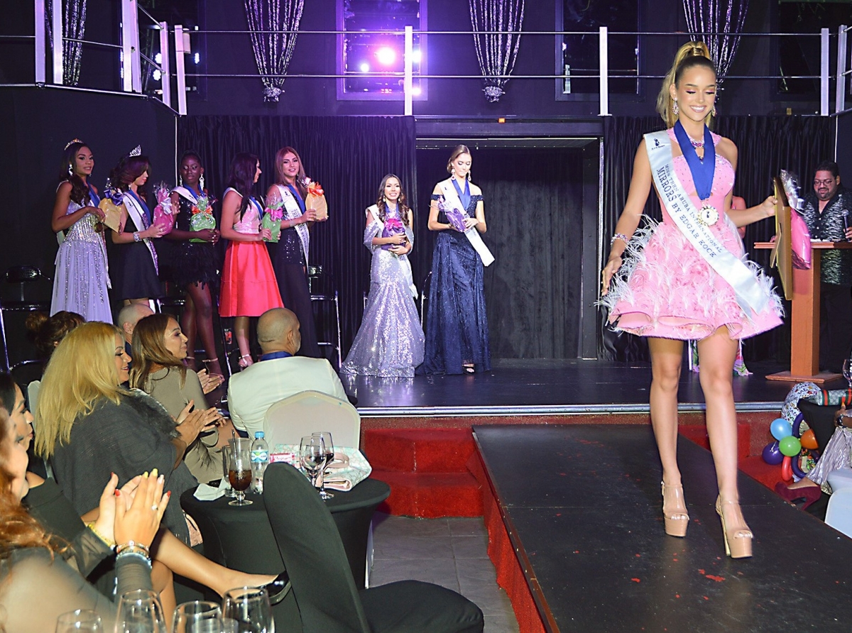 Ganador y finalistanan pa Miss Teen Cultura di certamen Miss Teen Aruba International