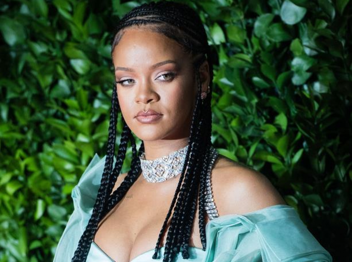 Forbes a declara Rihanna oficialmente un Biyonario