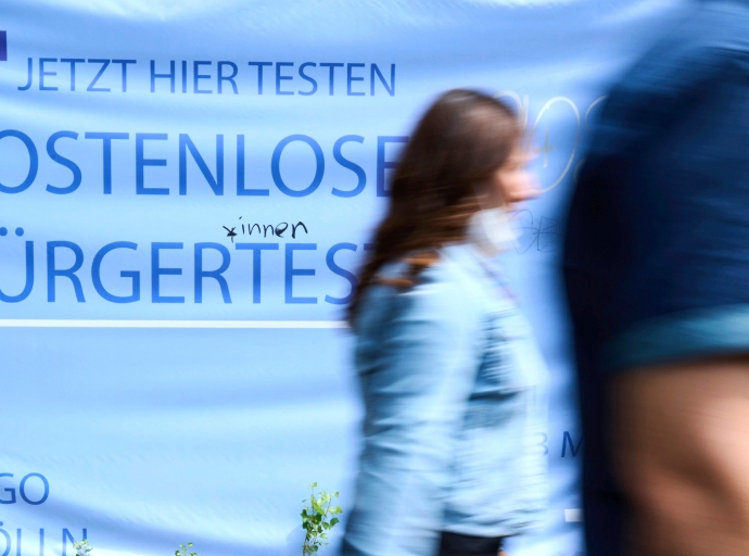 Alemania lo stop di paga e Covid-Test pa hendenan cu a escoge pa no tuma vacuna