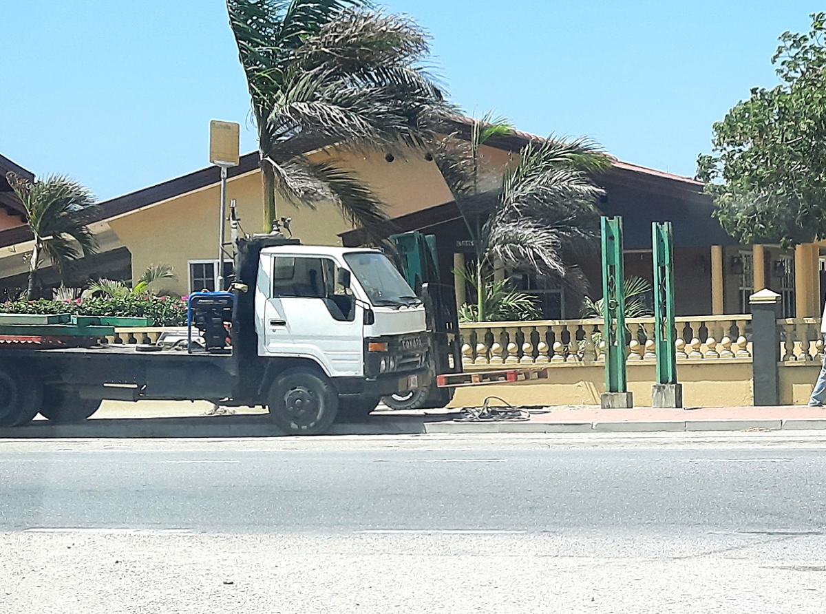 Ta bay renoba e bunita Parada di Bus banda di caminda na Brazil