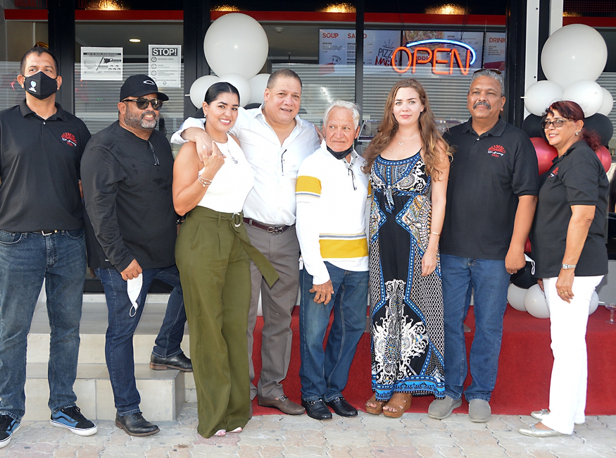 San Nicolas Business Association hopi orguyoso cu Pizza Hut a habri