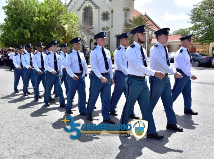 Cuerpo Policial Aruba ta celebra 35 aniversario