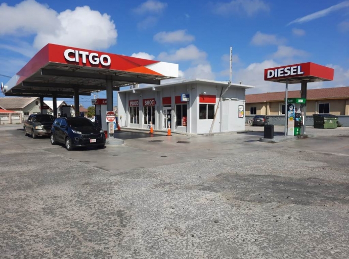 Humberto Acosta Operational Manager Citgo Boulevard ta conta un tiki historia di Essoville