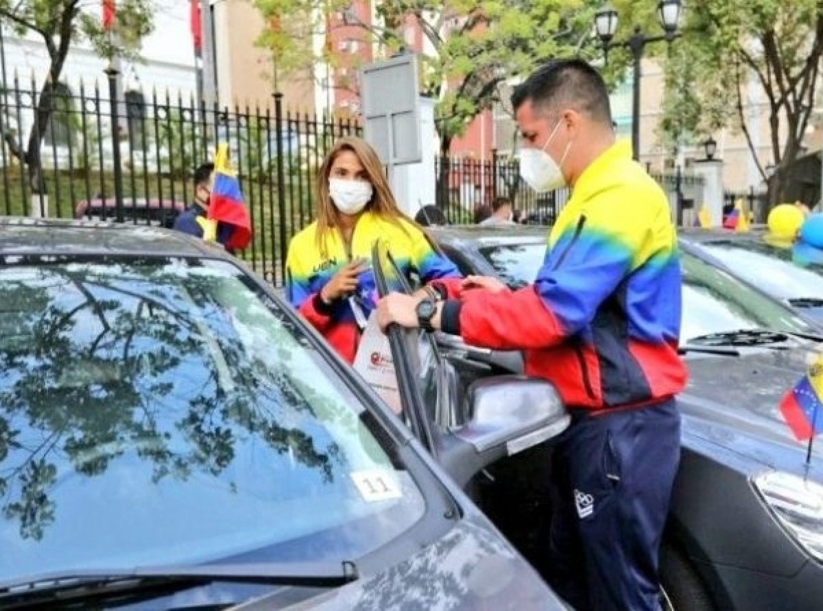 Gobierno di Venezuela a regala auto na tur atleta cu a participa na Olympiada di Tokyo