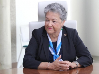 Het Arubaanse Padvindsters Gilde ta honra memoria di Grace Maduro