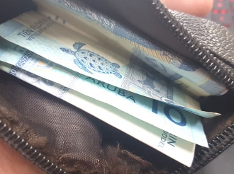 Pa falta di concordancia cu suma di SKOA-geld den un MAVO Scol tin otro mayornan tambe disgusta!