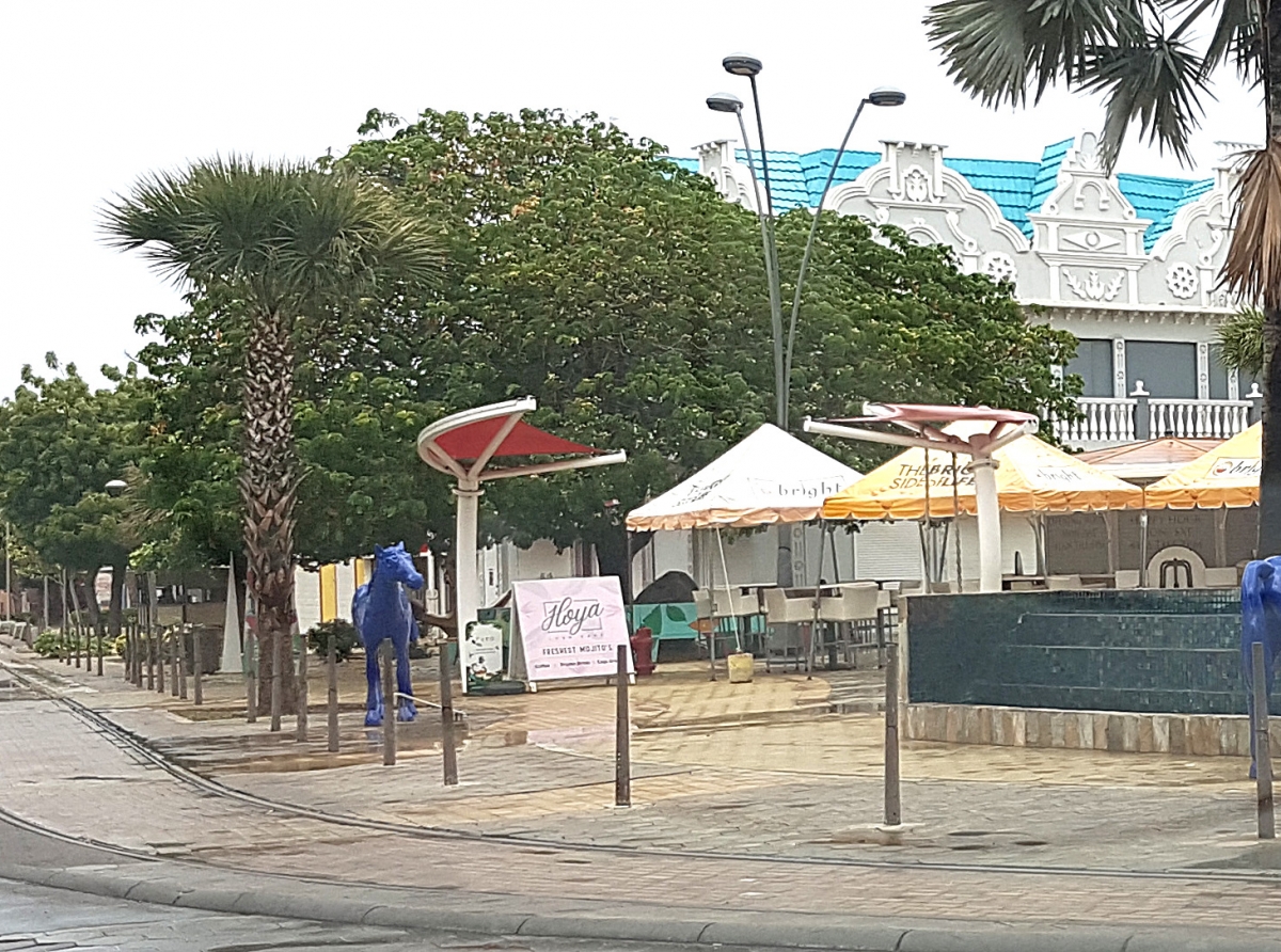 Turistanan a cuminza keha di Adictonan Ambulante na Playa