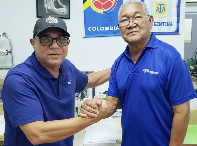 Baluarte Calulu Comenencia ta den e mihor 100 futbolistanan di Curacao
