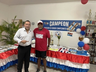 Parlamentario Endy Croes a gradici y desea Rafa Vanegas exito na Hulanda