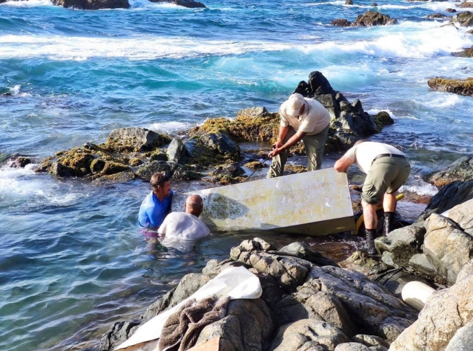Fundacion Parke Nacional Aruba evaluando daño ocasiona na Conchi