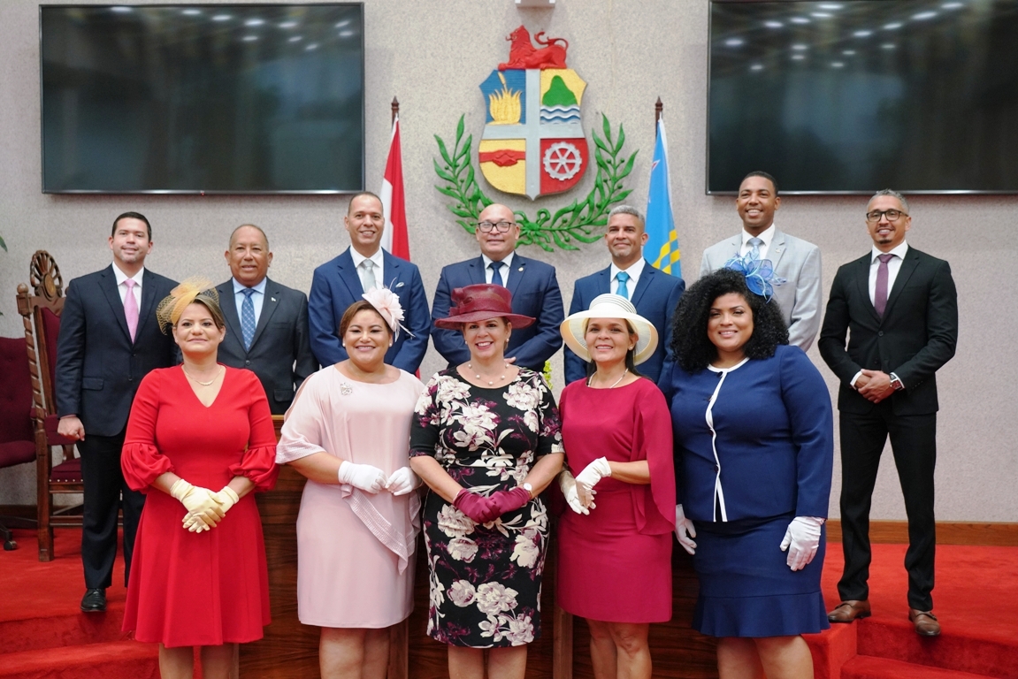  “Cada parlamentario tin e deber pa percura pa comunidad mantene e confiansa den Aruba su Parlamento”