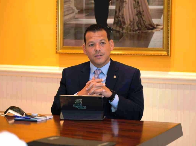 Minister Rocco Tjon a reuni cu varios sindicato