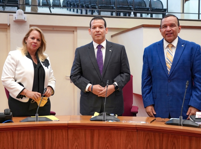 Prome Minister a splica den Parlamento proceso di formacion di Gabinete Wever-Croes II