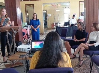 Un total di 10 compania a ricibi certificado di Aruba Certification Program