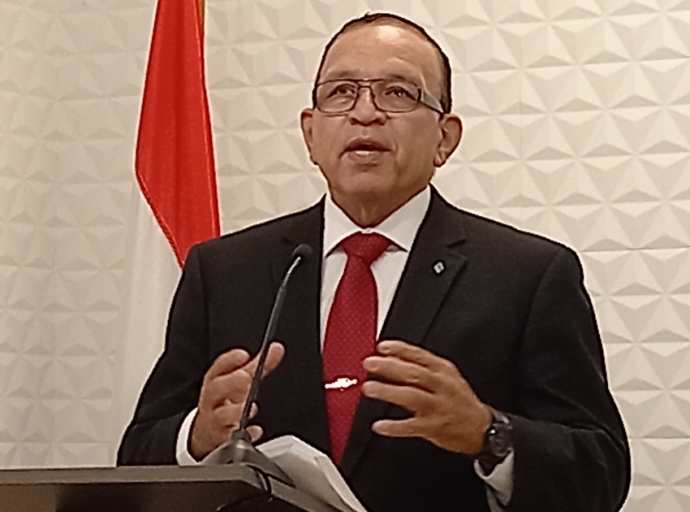 Minister di Enseñanza yegando cerca di un solucion pa e 33 muchanan di EPB cu no a cuminza scol