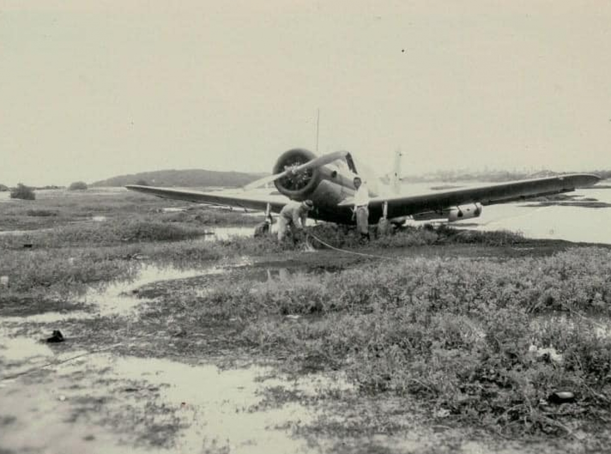 Avion a haci un aterizahe di emergencia na Savaneta