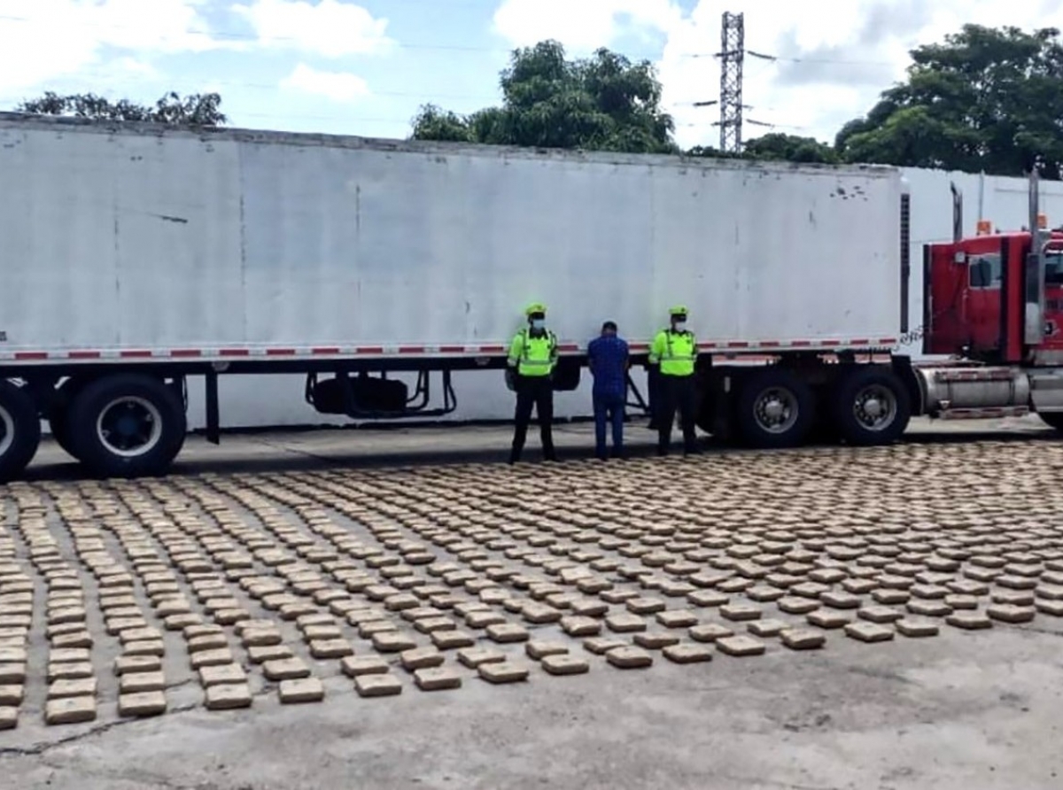 Polis captura mas di 1 Ton di marihuana scondi den Freezer Container na La Guajira