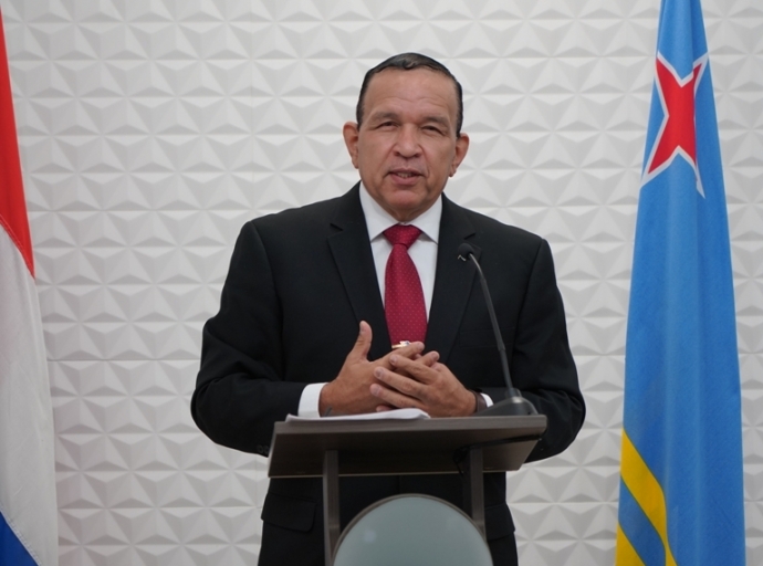 Minister Endy Croes a cumpli cu peticion di Emmaschool y pronto nan lo tin WiFi bek