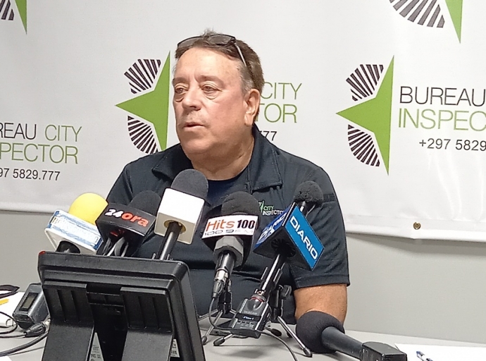 Bureau City Inspector trahando riba e problema di mal holor di dam na Moko