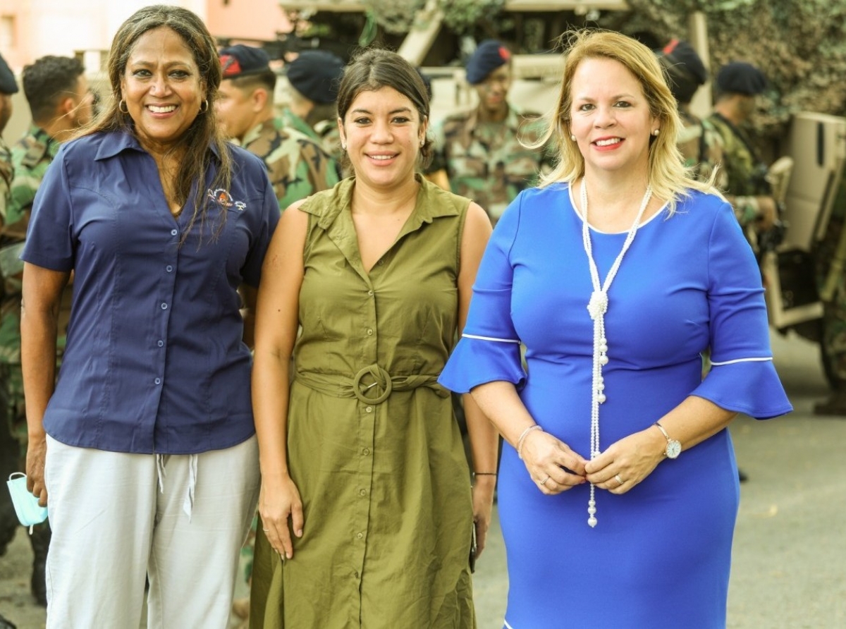 Prome Minister feliz di por a forma parti di parada inspirativo durante inicio di Festival di Buki pa mucha