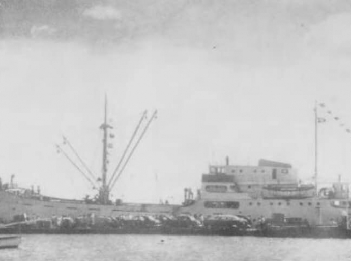 Prome barco cu a drenta waf di Oranjestad