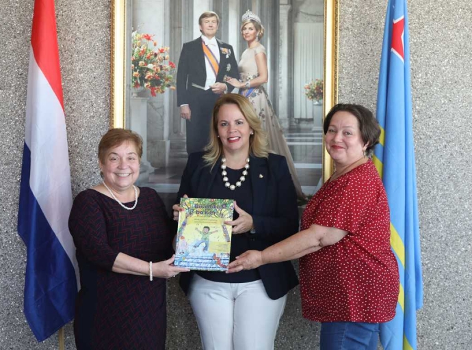 E di 29 edicion di Festival di Buki pa Mucha a inicia oficialmente y Ministers a ricibi e buki oficial