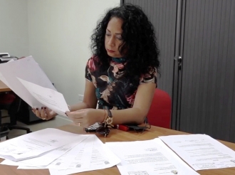 Marisol Lopez-Tromp a sigui cuestiona Prome Minister pa sali na defensa di e werksternan di SKOA