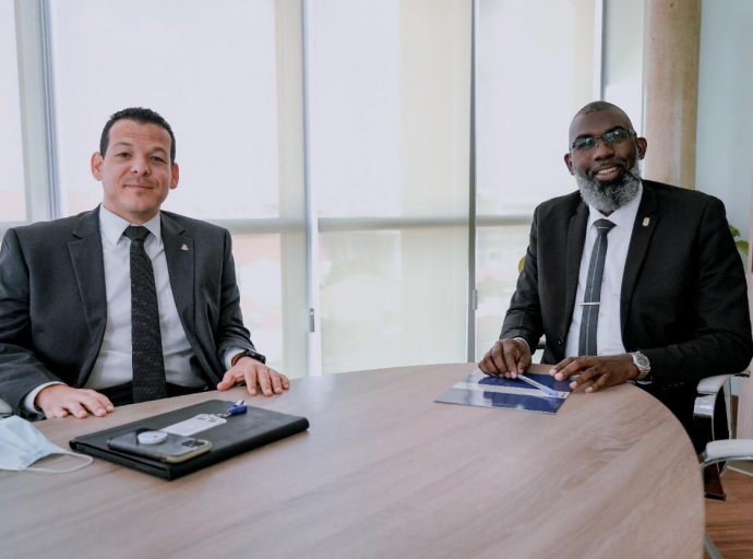 Minister Rocco Tjon a reuni cu su homologo di Husticia di Corsou Gilmar Pisas
