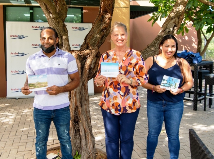 Ganadornan di e prome “Photography Contest 2021, Smile it’s Aruba!” di Aruba Bank a bira conoci