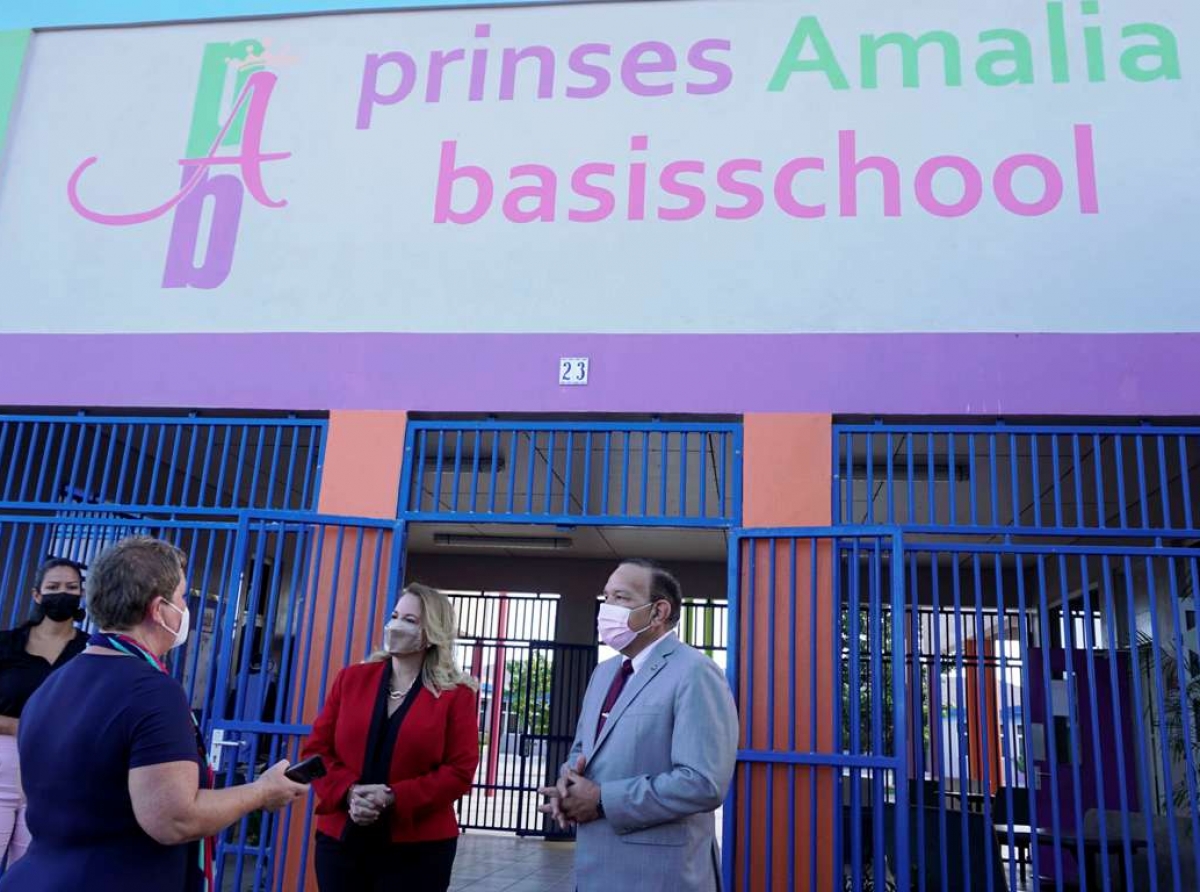 Premier Evelyn Wever-Croes a keda hopi impresiona cu presentacion di proyecto di muchanan Prinses Amalia Kleuterschool
