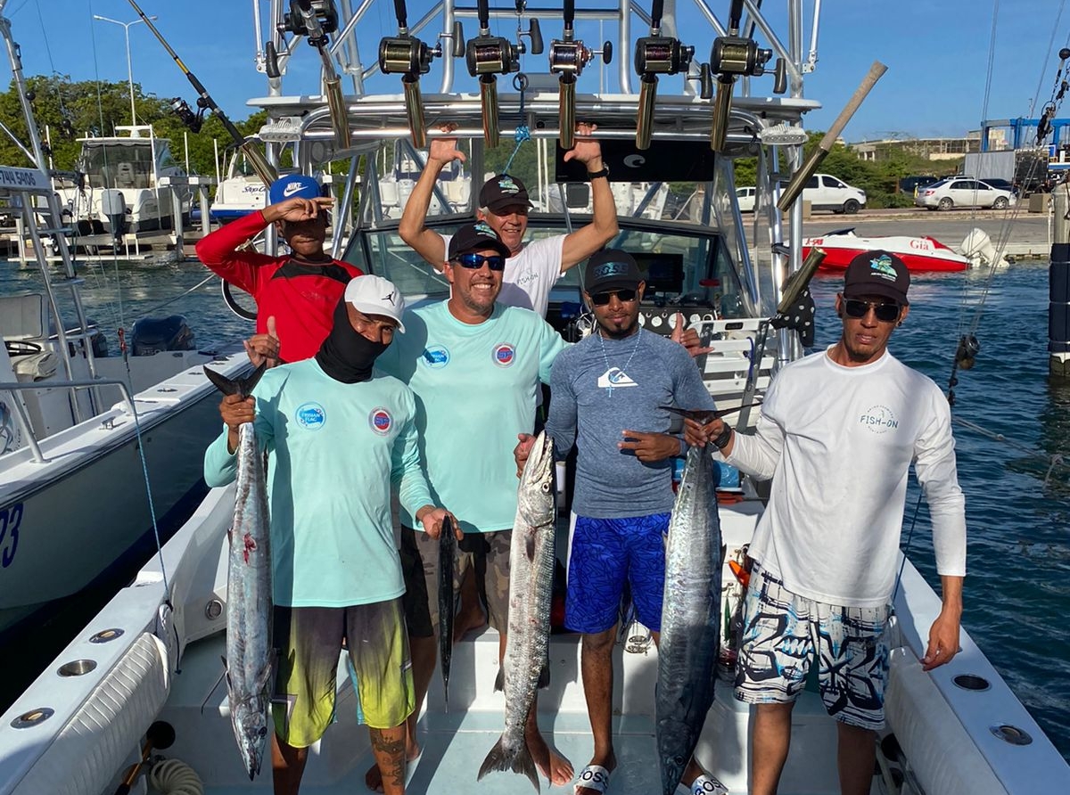 Sidney Ponson Charity Foundation contento cu e apoyo ricibi pa e prome torneo di pesca