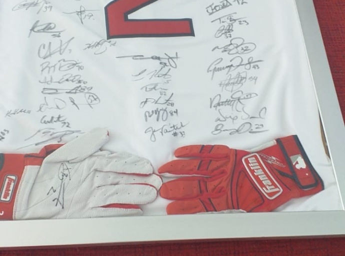 Awe tin subasta di jersey di Xander Bogaerts firma pa tur hungador di Boston Red Sox