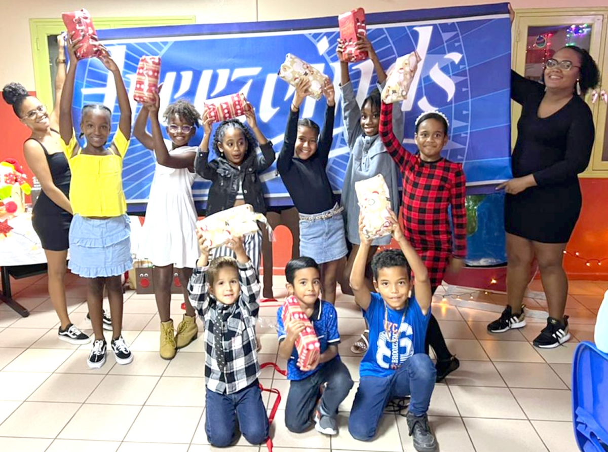 Regalo pa muchaan di YMCA durante nan Cena di Pasco