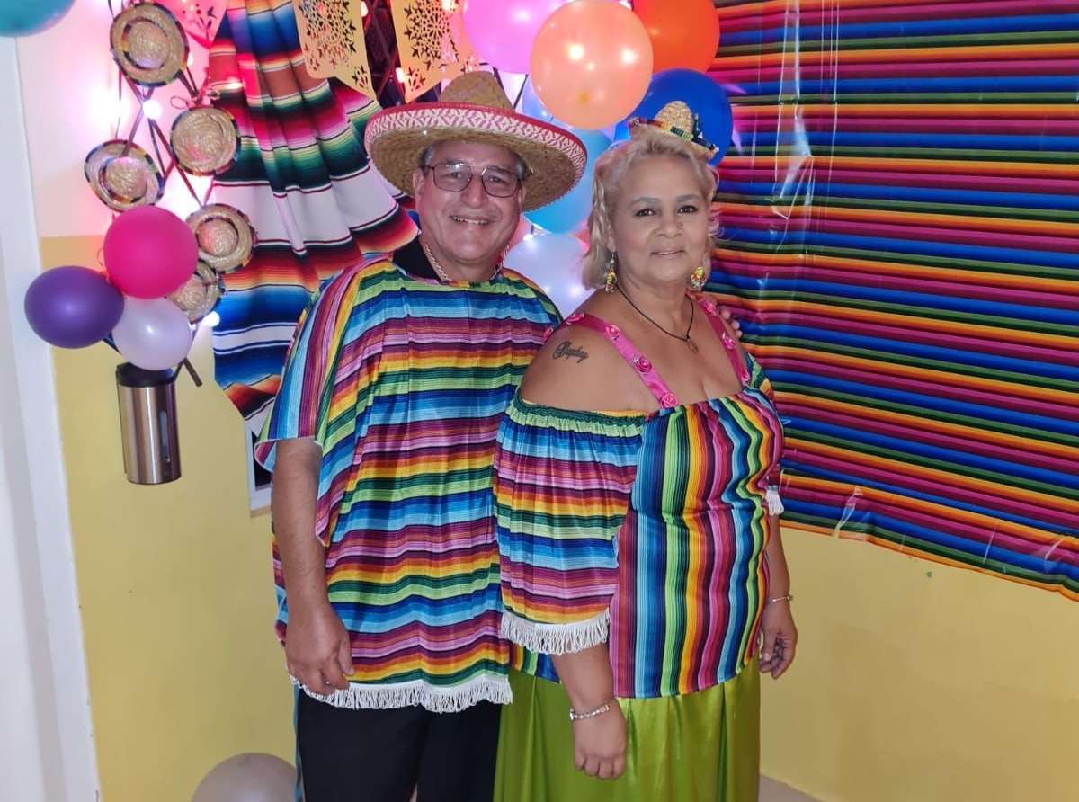 Daphney a celebra su fiesta a la mexicana