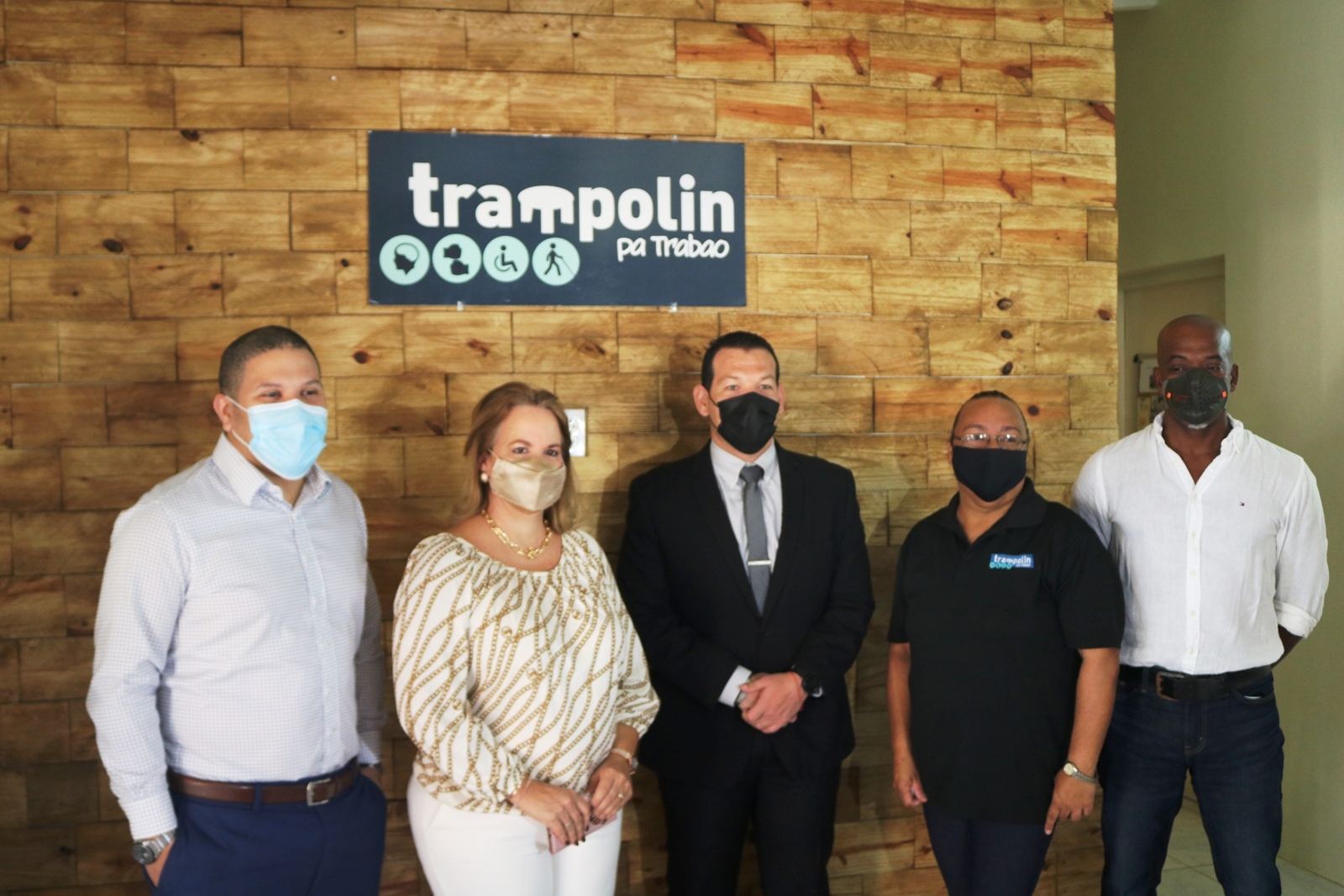 A finalisa acuerdo entre Trampolin pa Trabou y FMAA pa suministro di cuminda
